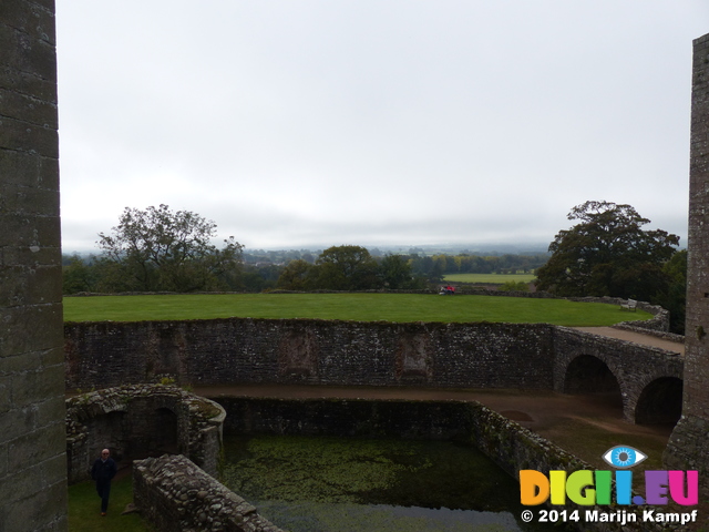 FZ009053 View from Raglan Castle